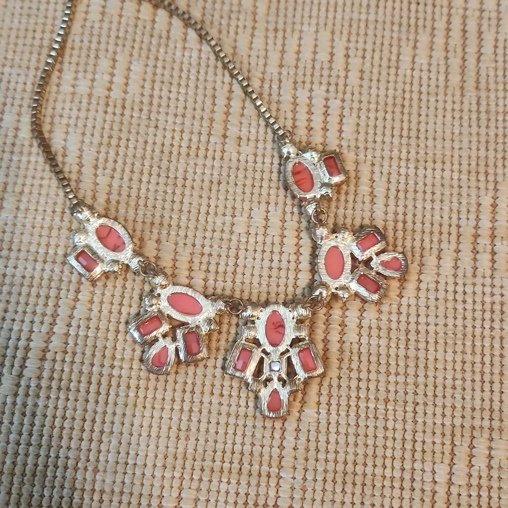 Orange/Red Fun Necklace - Picture 6 of 7